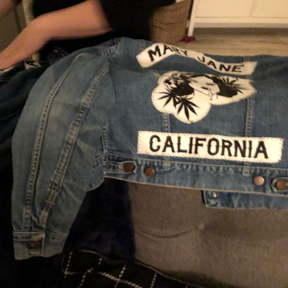 Vintage Redeux Mary Jane California Back Patch Embellished Jean Jacket Sz small
